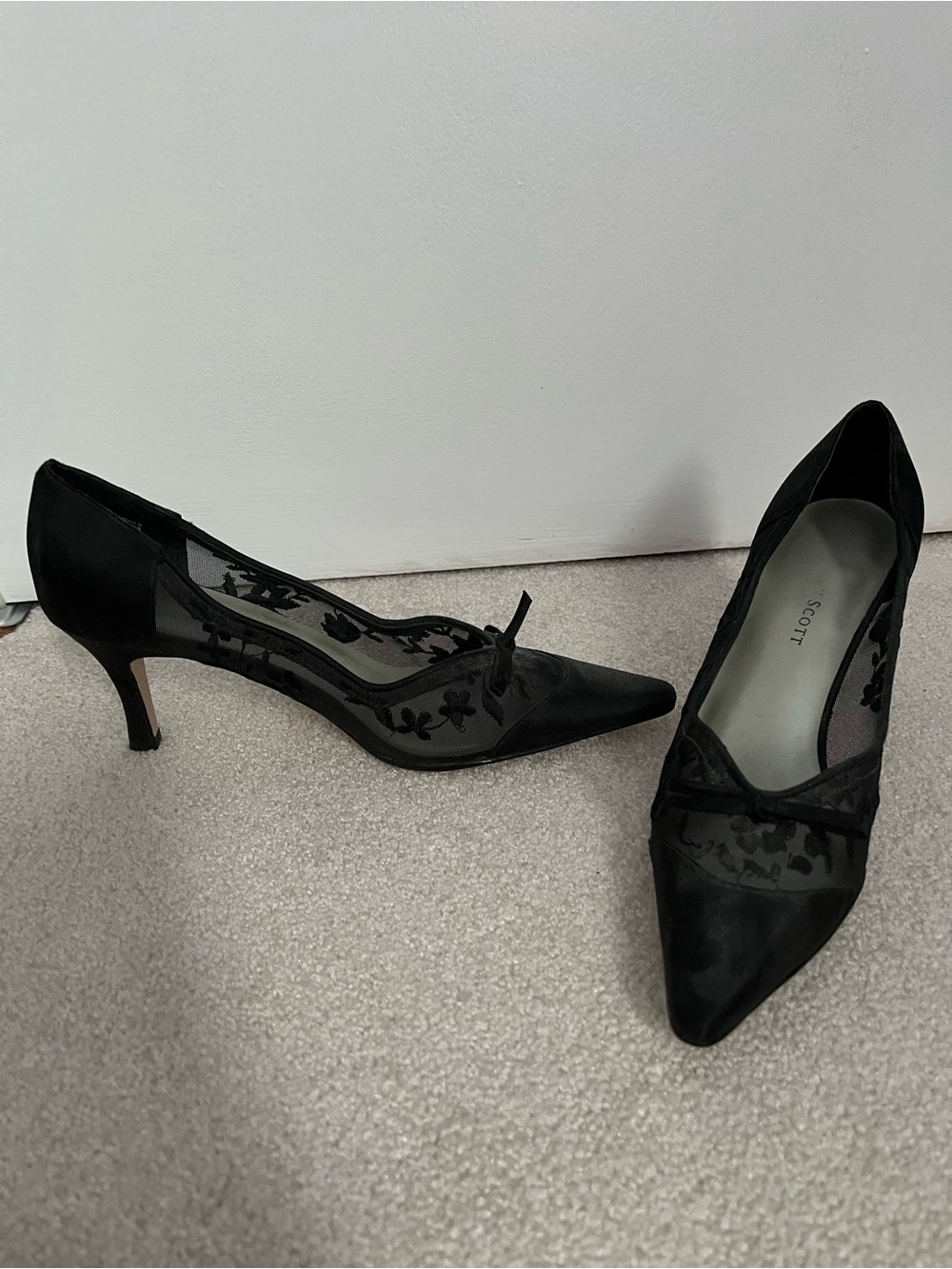 Scott Black Pointed-Toe Floral Mesh Pumps